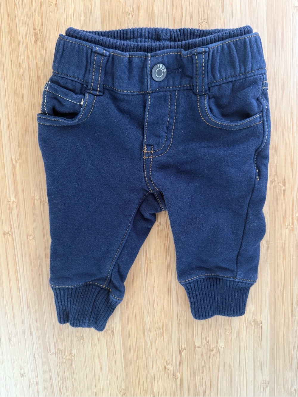 GAP Navy Ribbed Cuff Jogger Jeans